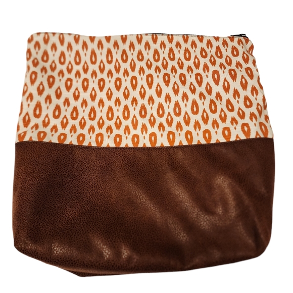 Garment Bag for Travel - Picture 1 of 9